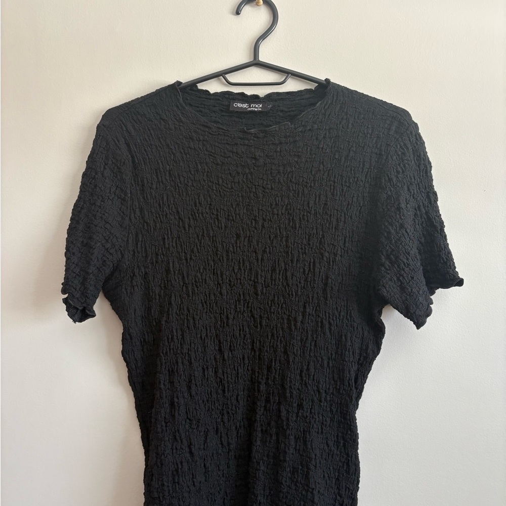 Cest Moi Black Crinkle Short-Sleeve Top
